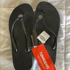 Black Havaianas with Crystal BNWT SZ 9/10